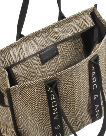 Лятна чанта в тъмно бежов цвят