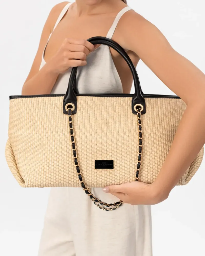 Елегантна чанта с верижка в цвят натурал