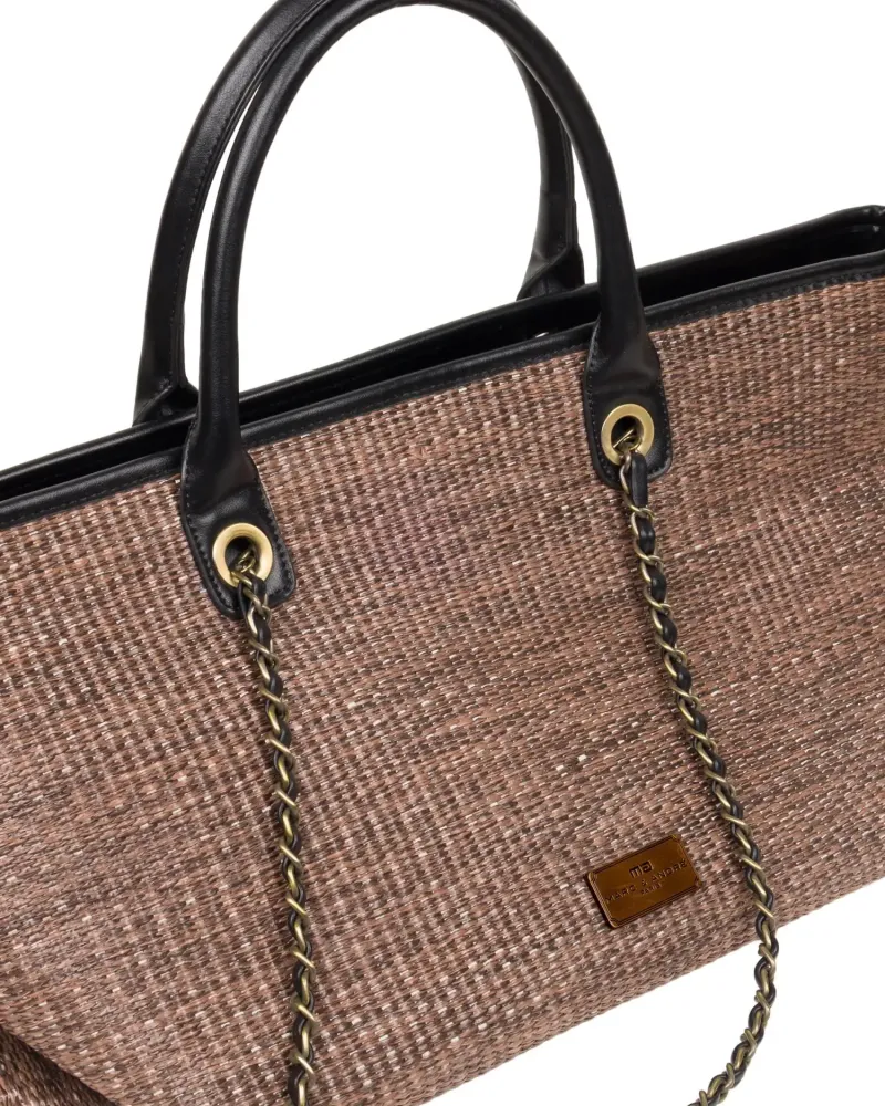 Елегантна чанта с верижка в кафяв цвят