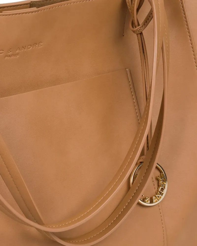 Елегантна чанта в  бежов цвят Mare