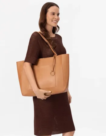 Елегантна чанта в  бежов цвят Mare