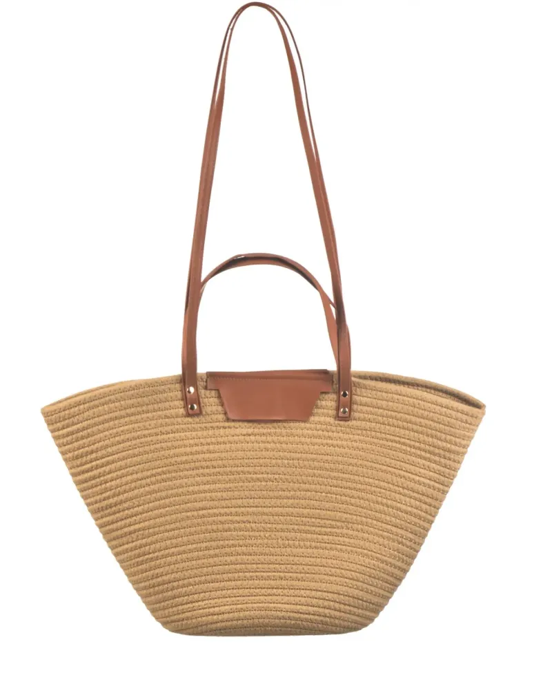 Елегантна кошница с кожени дръжки