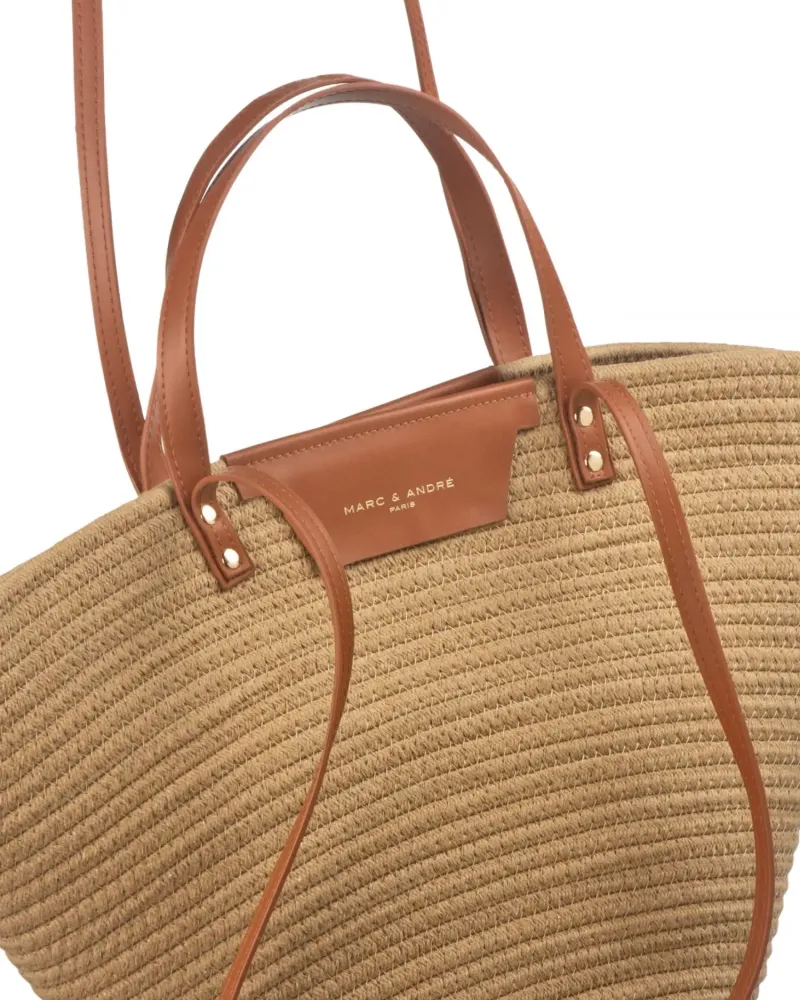 Елегантна кошница с кожени дръжки