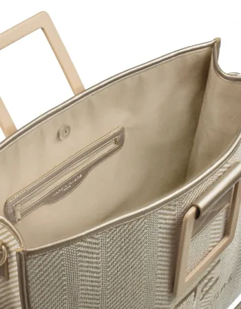 Елегантна лятна чанта в кремав нюанс