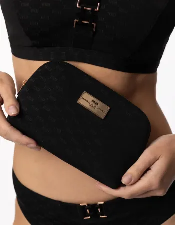 Козметичен несесер