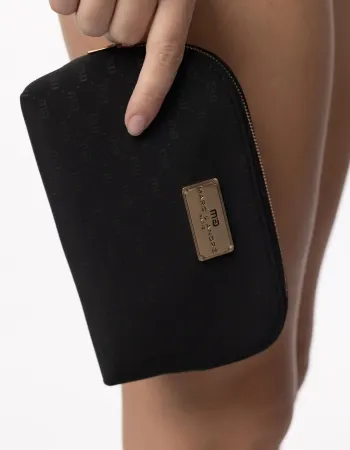 Козметичен несесер