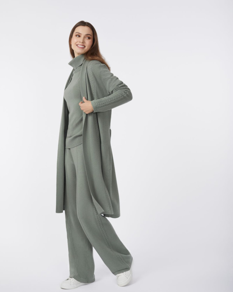 Кашмирена жилетка Braided Elegance