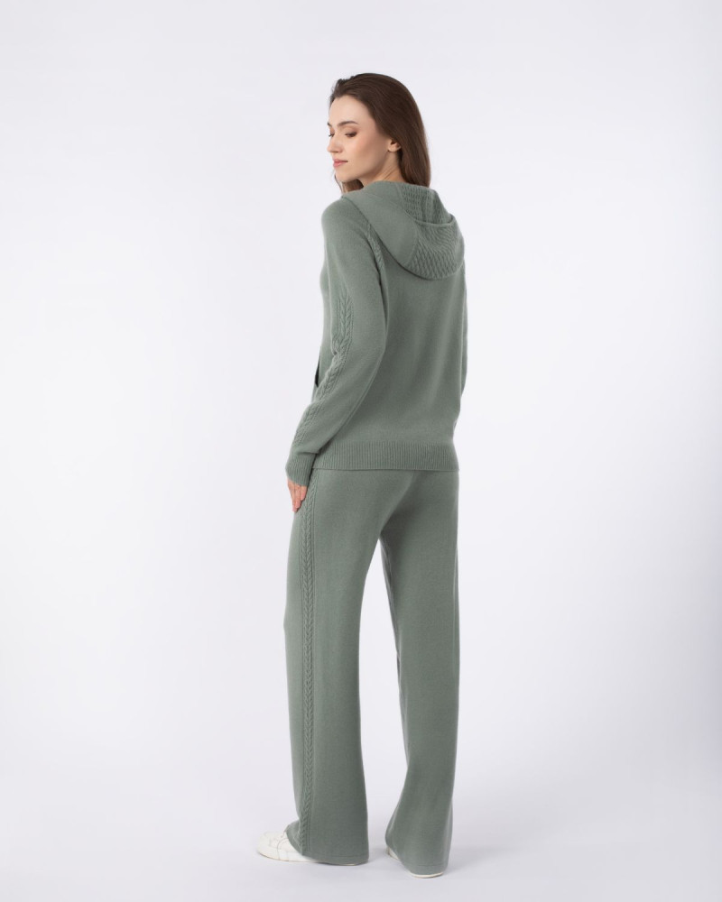 Кашмирен пуловер с качулка и цип BRAIDED ELEGANCE