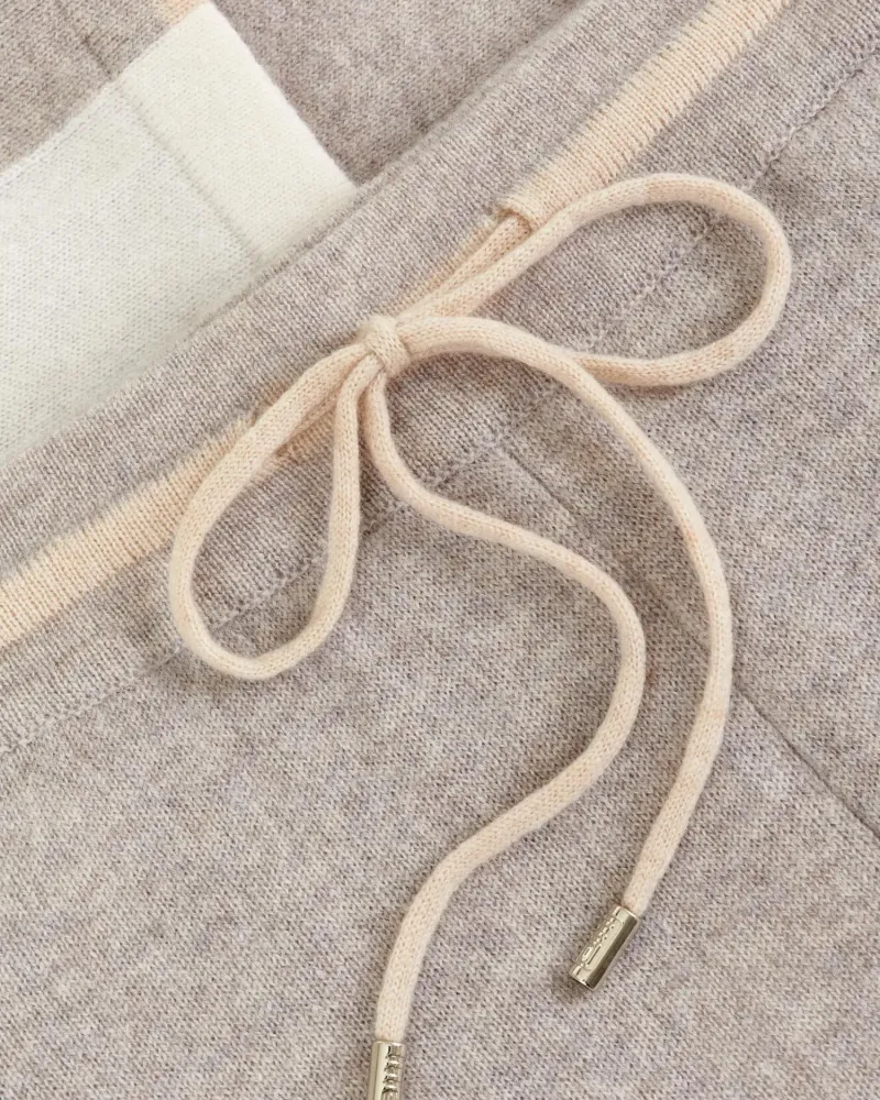 Кашмирен панталон URBAN BLOCK