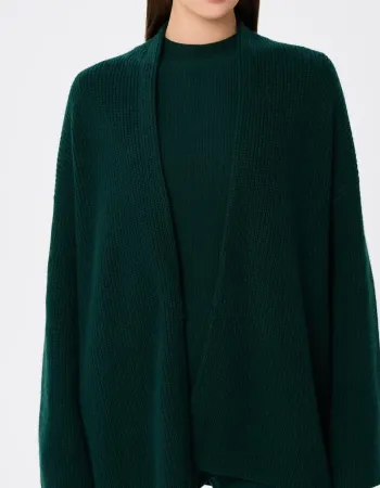 Жилетка от фин кашмир QUIET MOTION