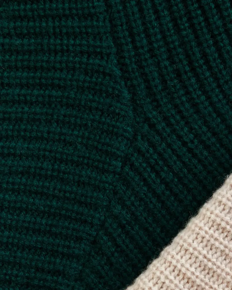 Жилетка от фин кашмир QUIET MOTION