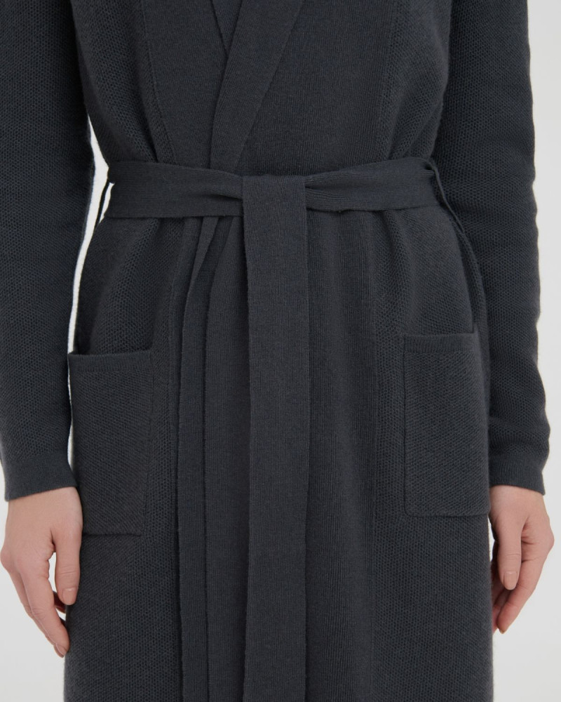 Кашмирена жилетка в графитено сиво LAYERED LINES