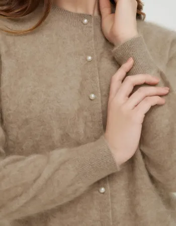 Жилетка 100% кашмир в беж CLOUDED LUXE