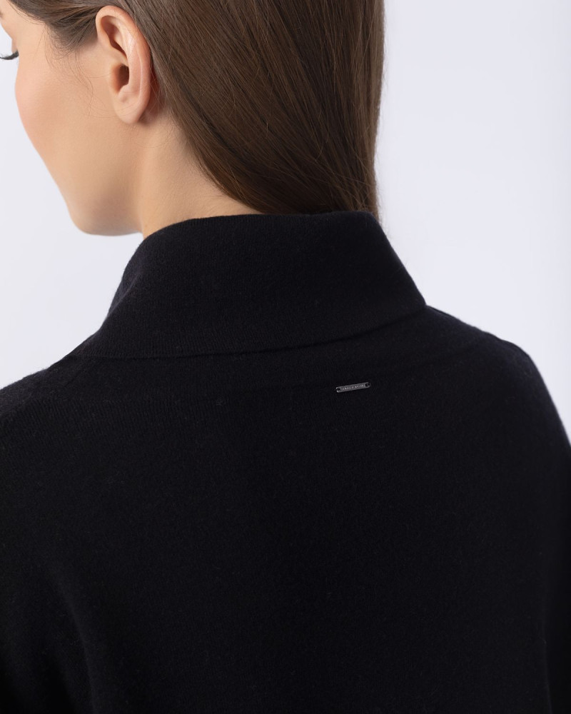 Черен кашмирен пуловер