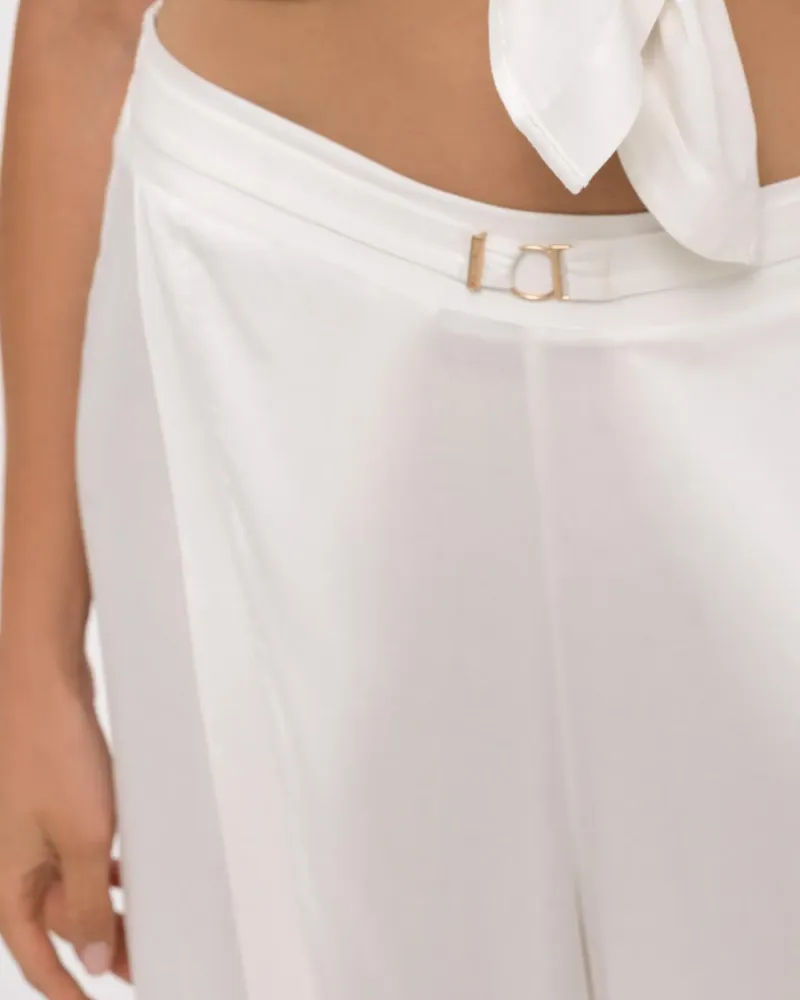 Бял дамски панталон с висока талия Day & Night