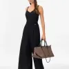 Ленен гащеризон в черен цвят Shiny Linen