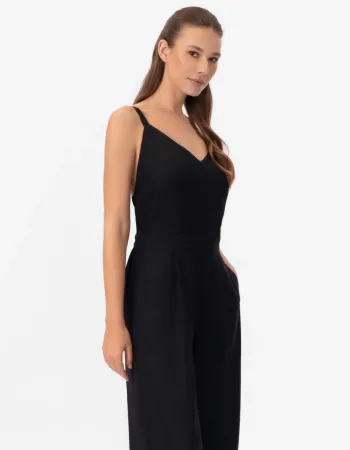 Ленен гащеризон в черен цвят Shiny Linen