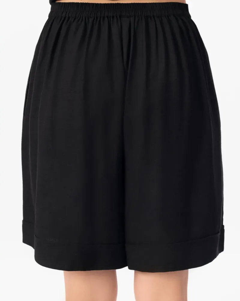 Къси ленени панталони в черен цвят Shiny Linen