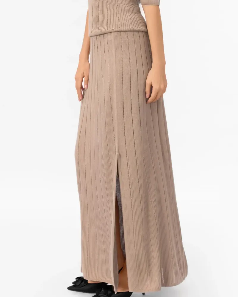 Пола от коприна и вискоза COSMIC WHISPER