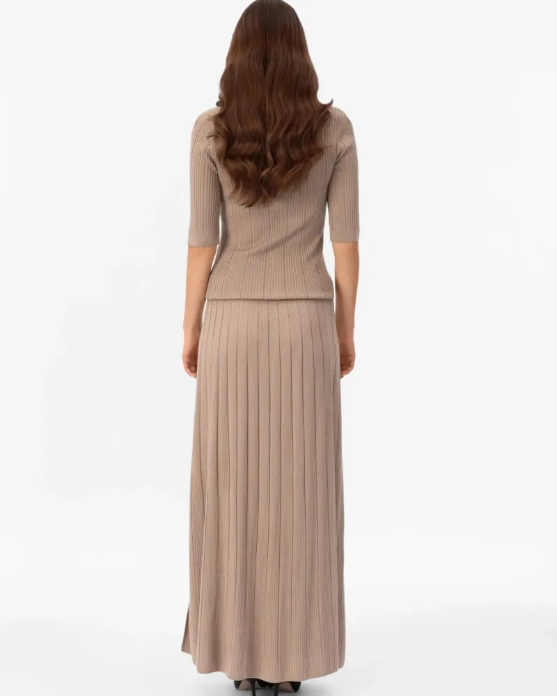 Пола от коприна и вискоза COSMIC WHISPER