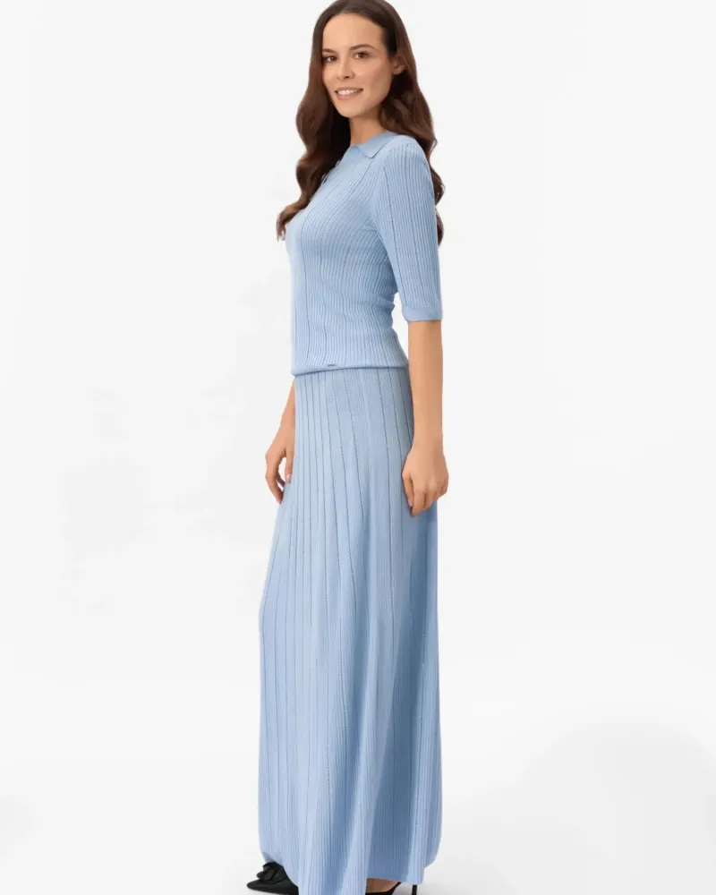 Пола от коприна и вискоза в светло синьо COSMIC WHISPER