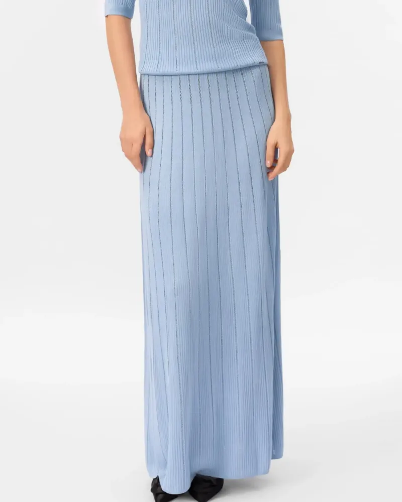 Пола от коприна и вискоза в светло синьо COSMIC WHISPER