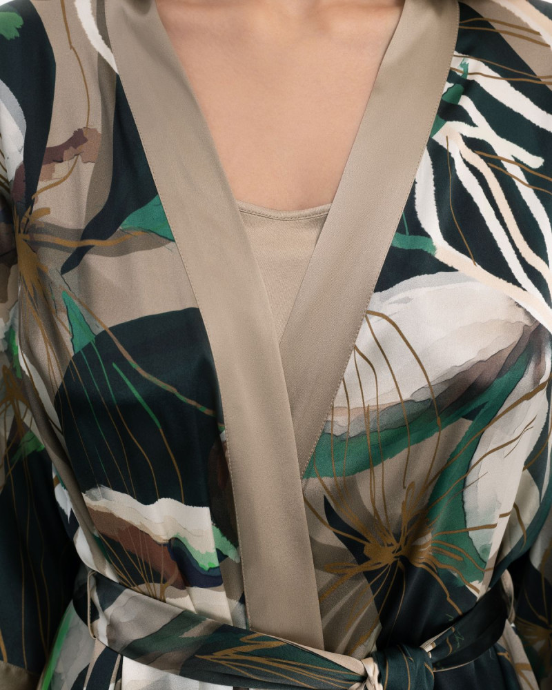 Копринено кимоно Precious