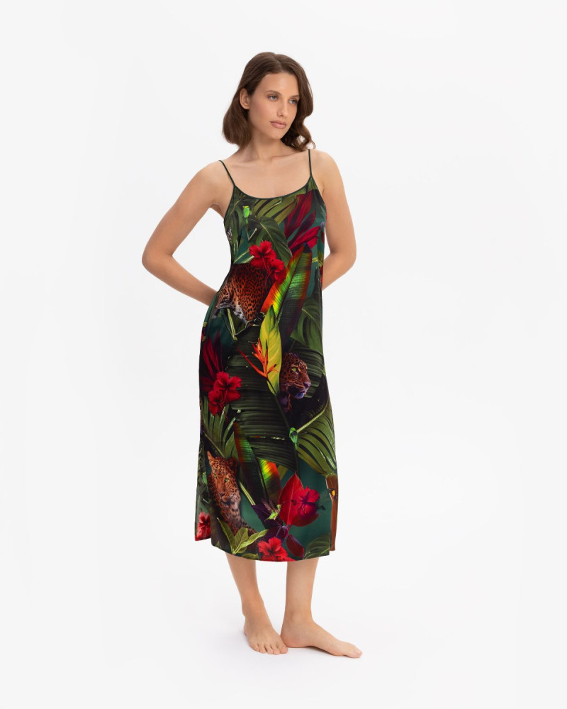 Копринена нощница Hidden Oasis