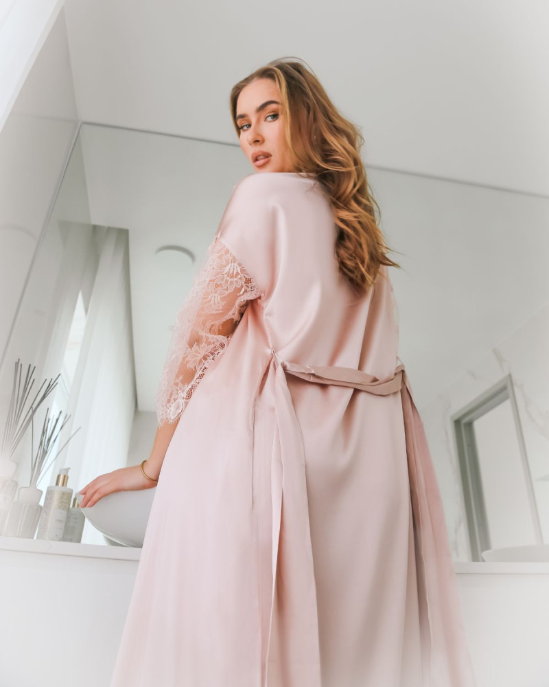 Дълго кимоно - халат от коприна Divine