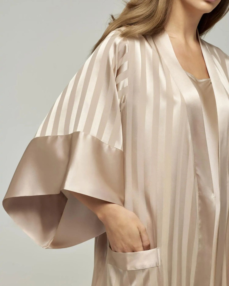 Копринено кимоно Silk Story