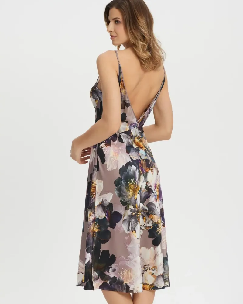 Копринена нощница Always Queen