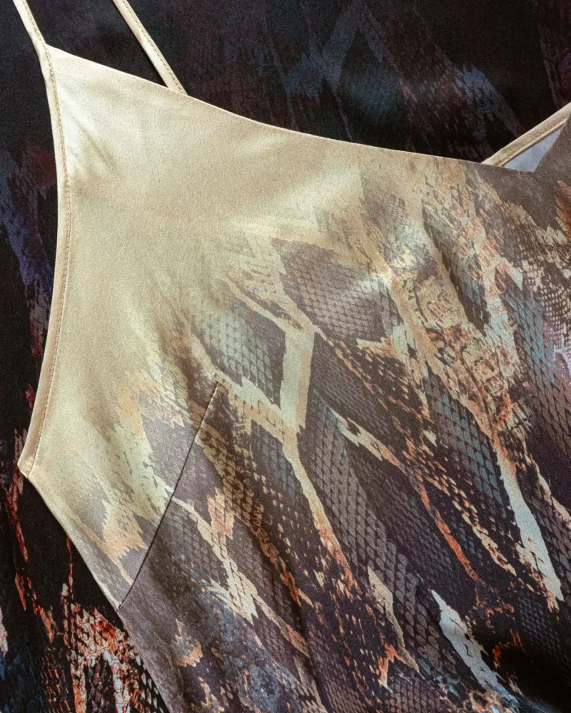 Копринен топ пижама със змийски принт Fearless