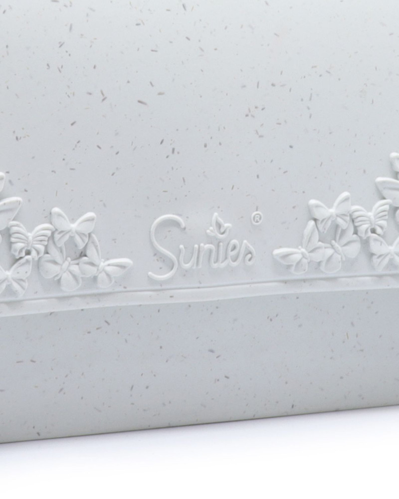 Бяла чанта през рамо