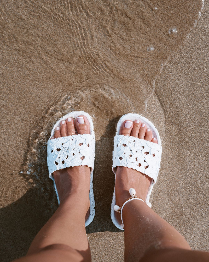 Чехли Butterfly White