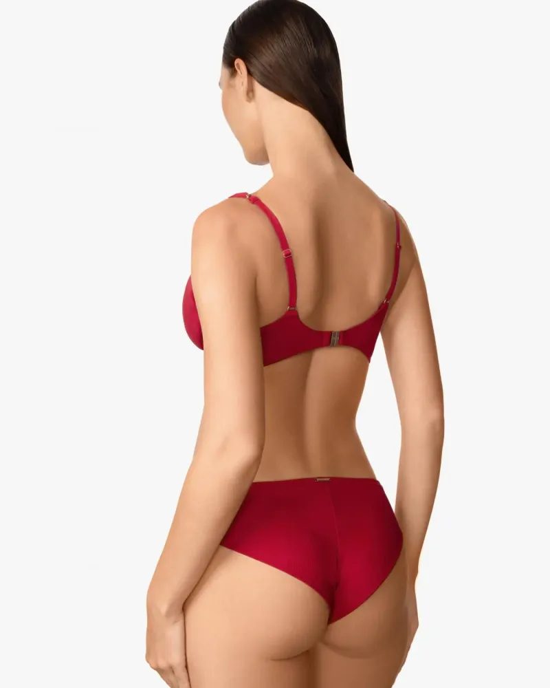 Бански бразилиана Aurora