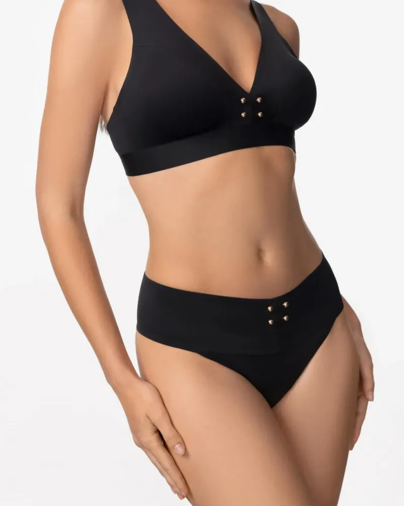 Бански долна част със средна талия в черен цвят PURE FOAM