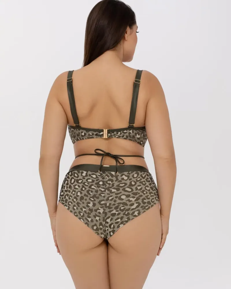 Горнище на бански с банели и формовани чашки Aphrodite