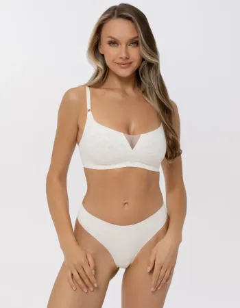Елегантен бял сутиен без банели Lacy Skin Елегантен бял сутиен без банели Lacy Skin