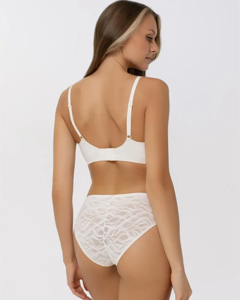 Безшевни бикини бразилиана Lacy Skin