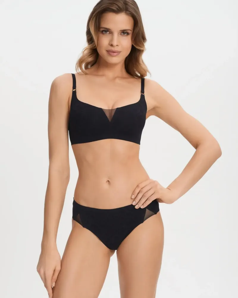 Безшевни черни бикини бразилиана Lacy Skin