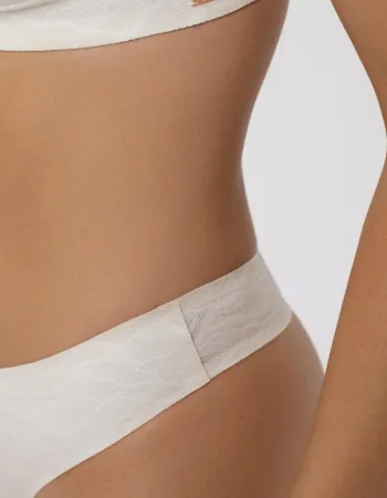 Безшевни бикини стринг Lacy Skin Безшевни бикини стринг Lacy Skin