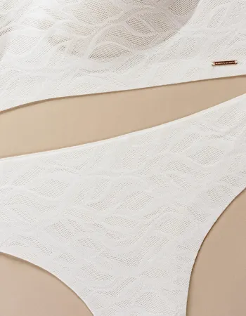Безшевни бикини стринг Lacy Skin Безшевни бикини стринг Lacy Skin