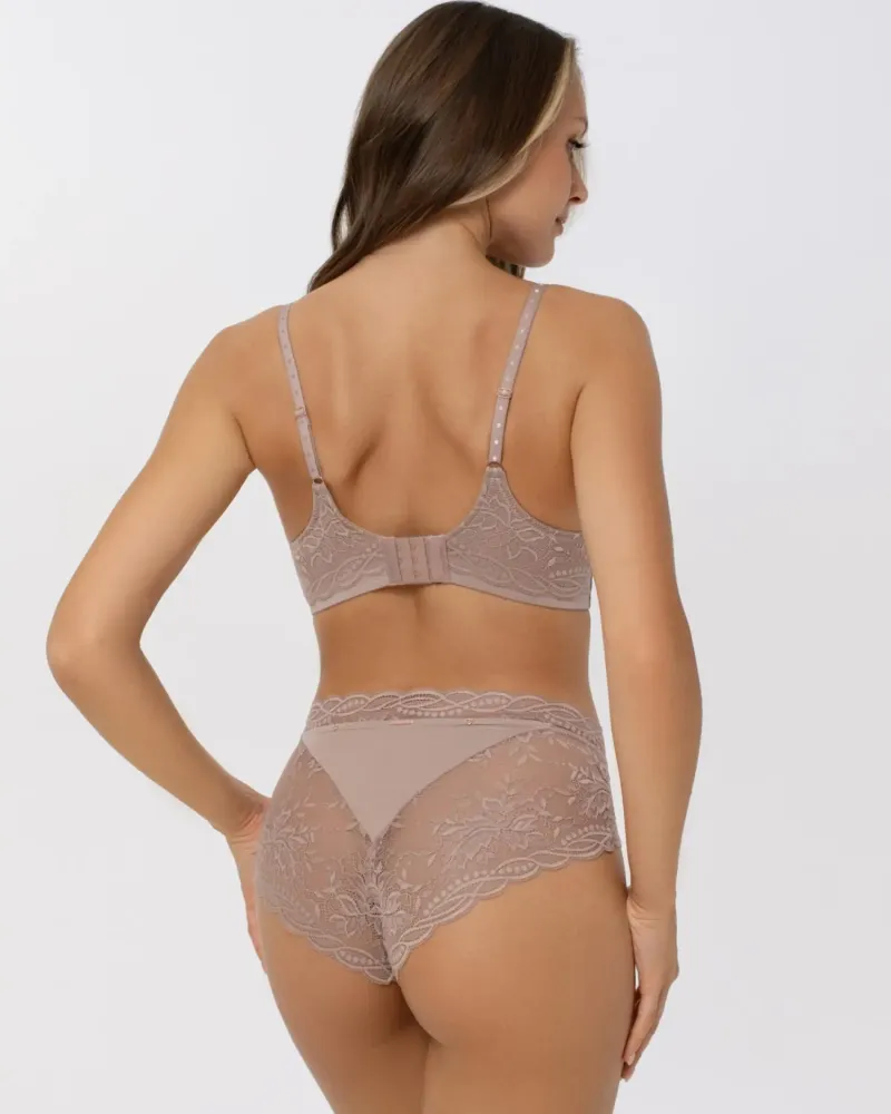 Бикини бразилиана с висока талия Charming