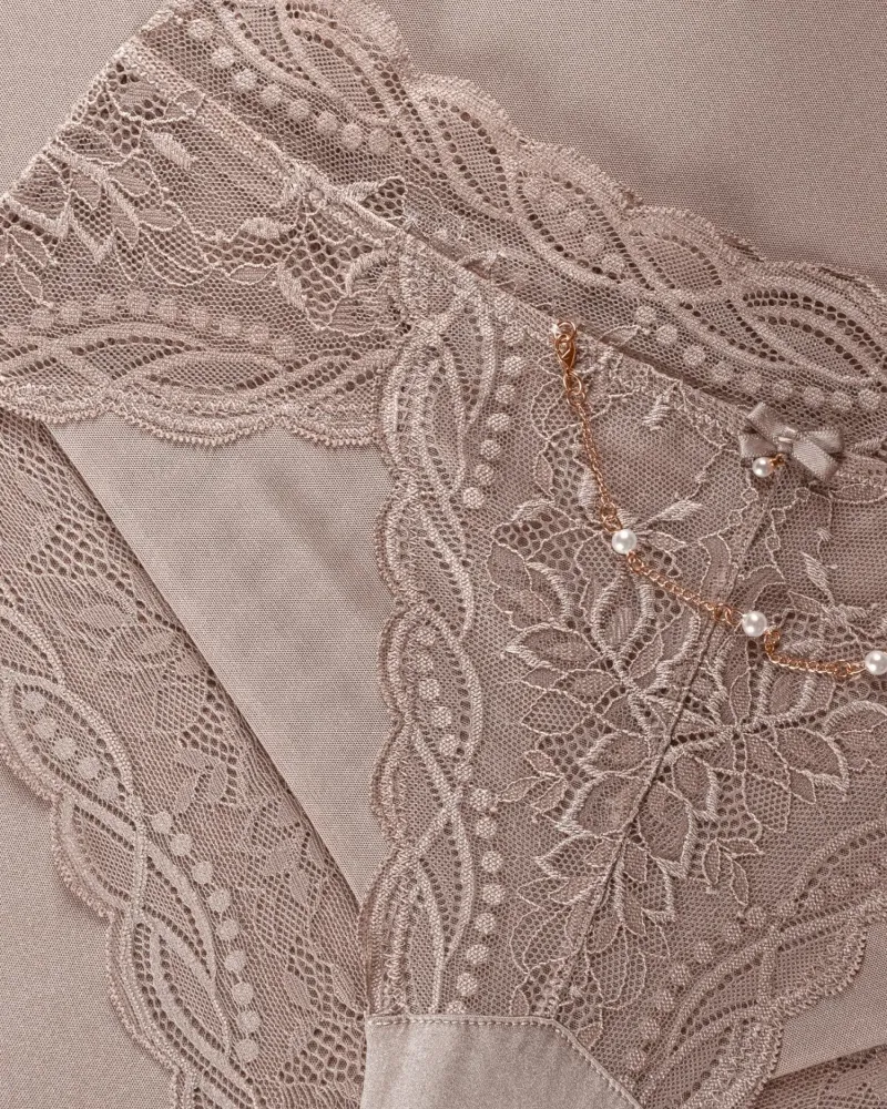 Бикини бразилиана с висока талия Charming