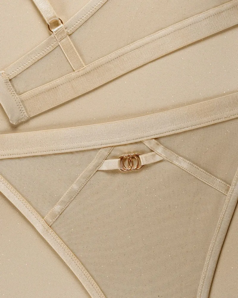 Бикини стринг Framed Beauty