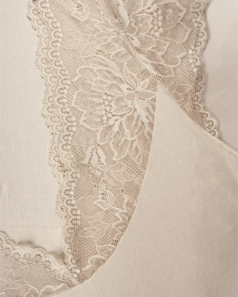 Нощница с дантела Dreamer