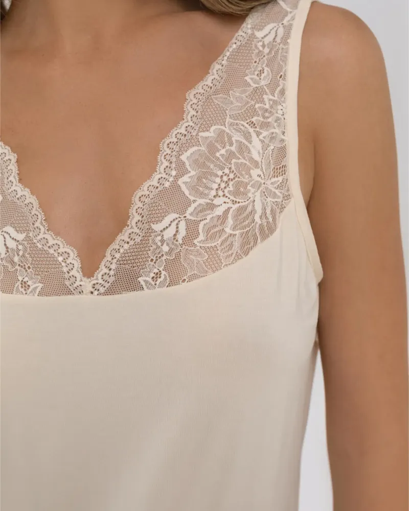 Дамски топ от вискоза Dreamer