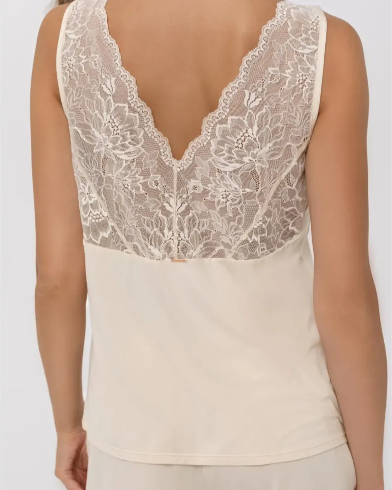 Дамски топ от вискоза Dreamer