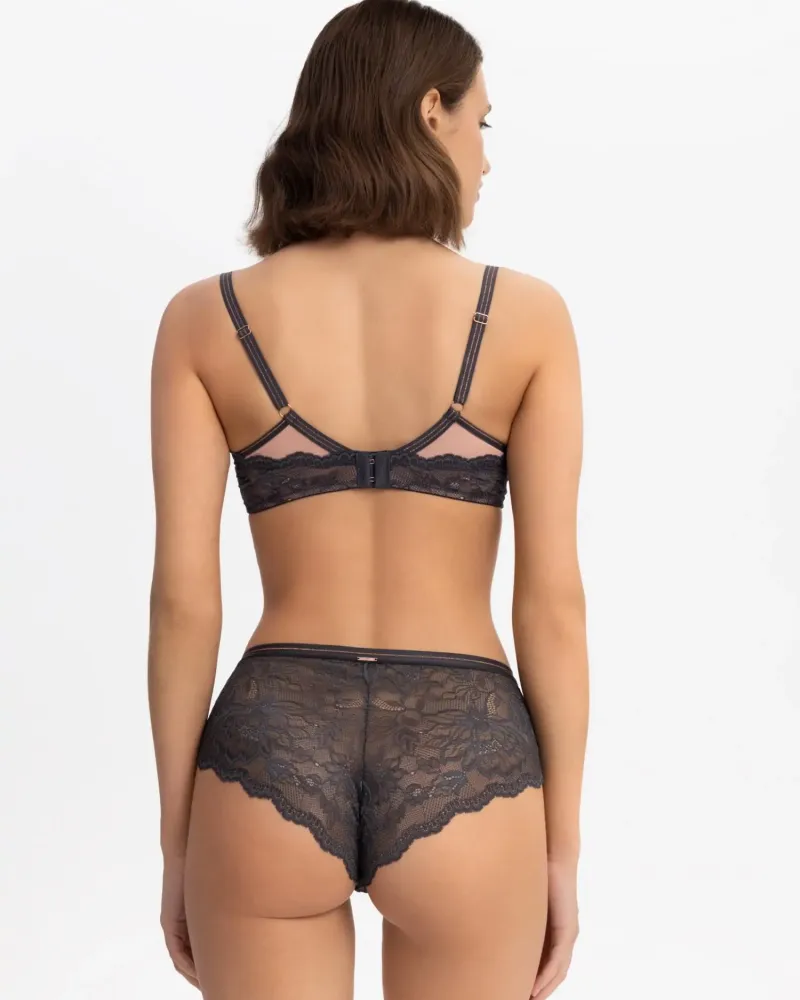 Дантелени бикини тип "hipster"  Dreamer