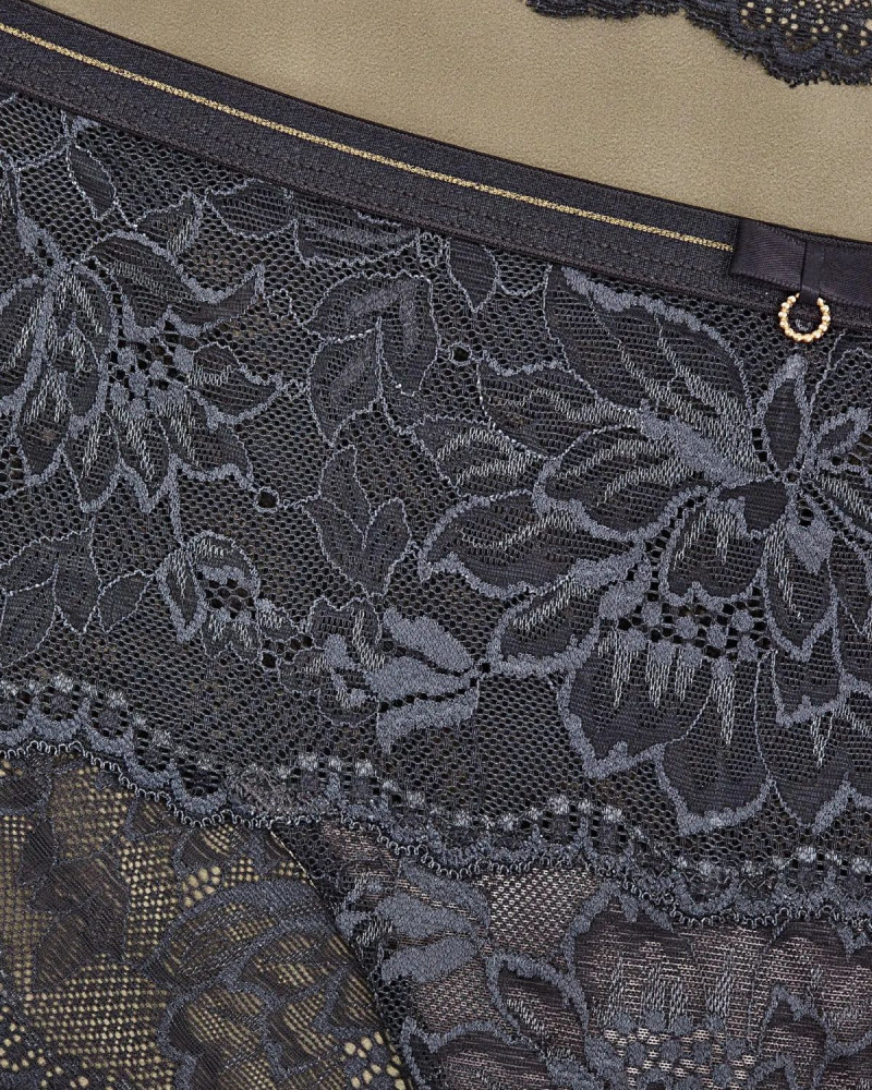 Дантелени бикини тип "hipster"  Dreamer